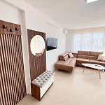 Solmare By Adriatic Living アパート ドゥラス